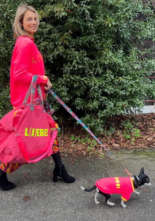 Hundesweater L(i)ebe in Small und Large – pink – Bild 2