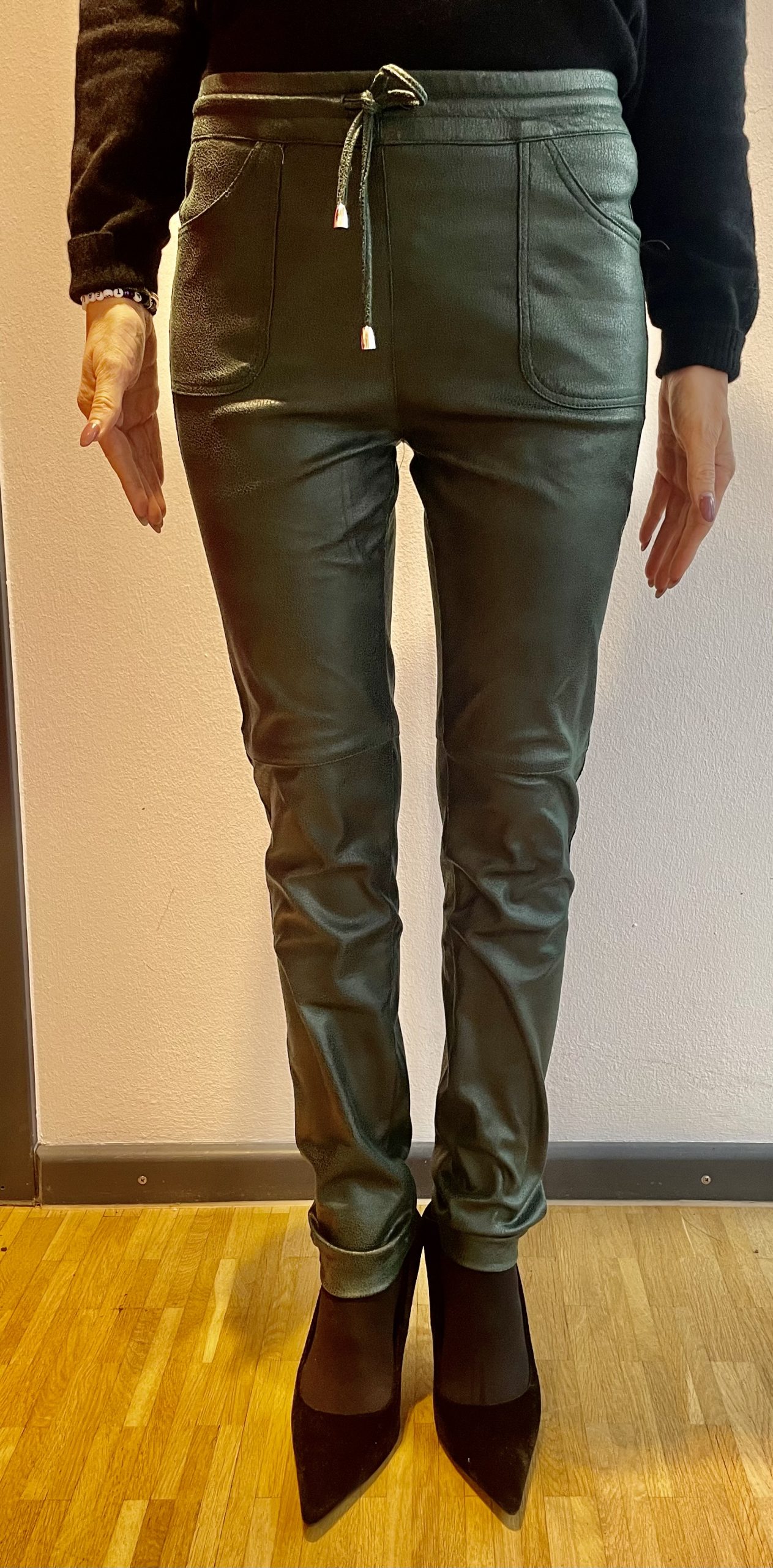 Joggpants NAJAC Art. 2674 B dunkelgrün – Bild 2