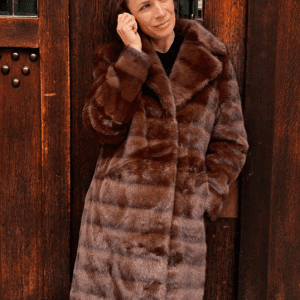 Langer Faux Fur Mantel in Braun