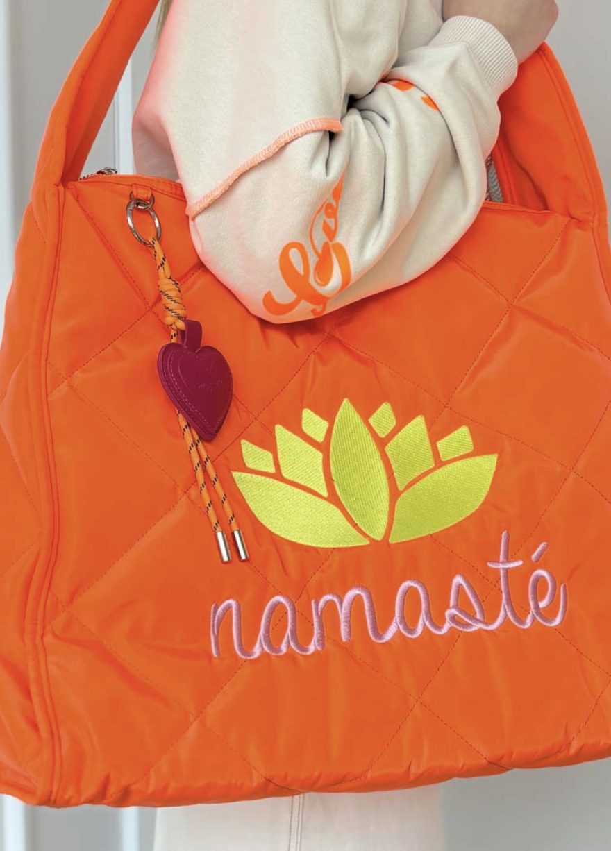 Quitted Bag Namaste Miss Goodlife coral – Bild 2